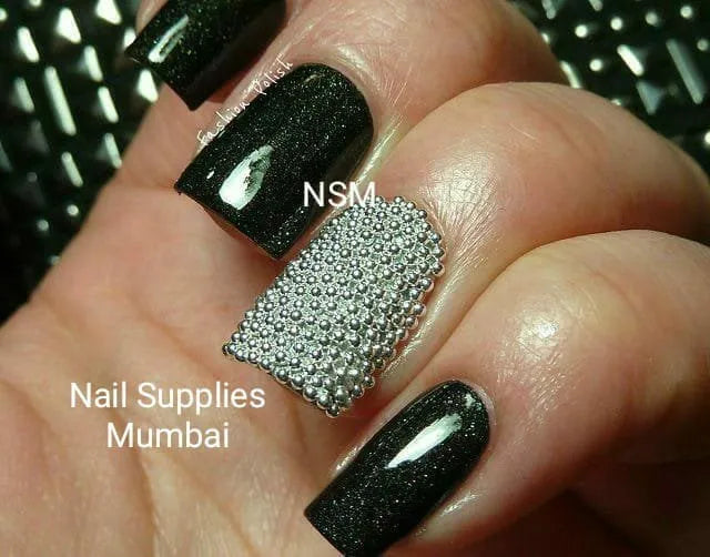 Silver And Black Caviar Beads Grid Box