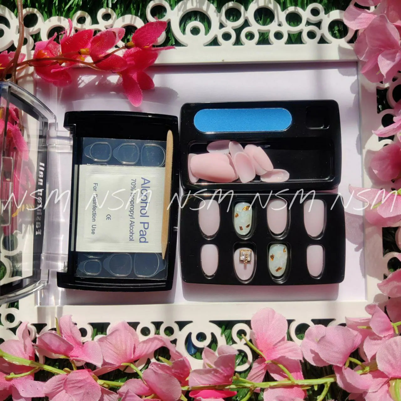 Baby Pink Press On Nails With Shell Nail Art And Charms (Set Of 26 Pcs)