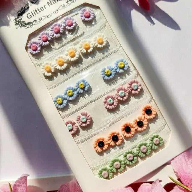 Daisy Flower Nail Charms
