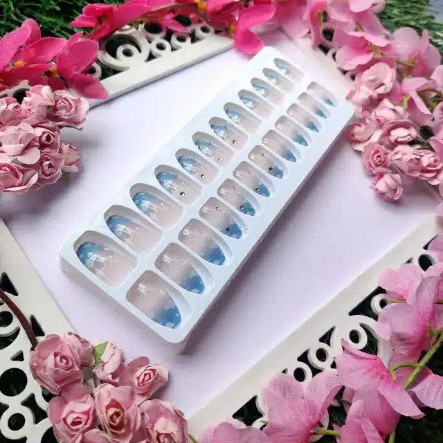 Glossy Cloud And Star Print Transparent Press On Nails (Set Of 24 Pc)
