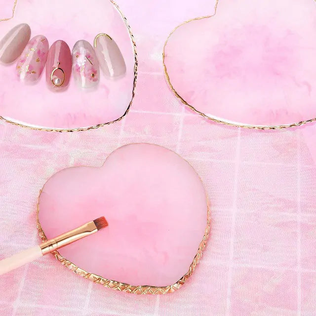 Heart Shape Nail Art Mixing Palette (Random Color)