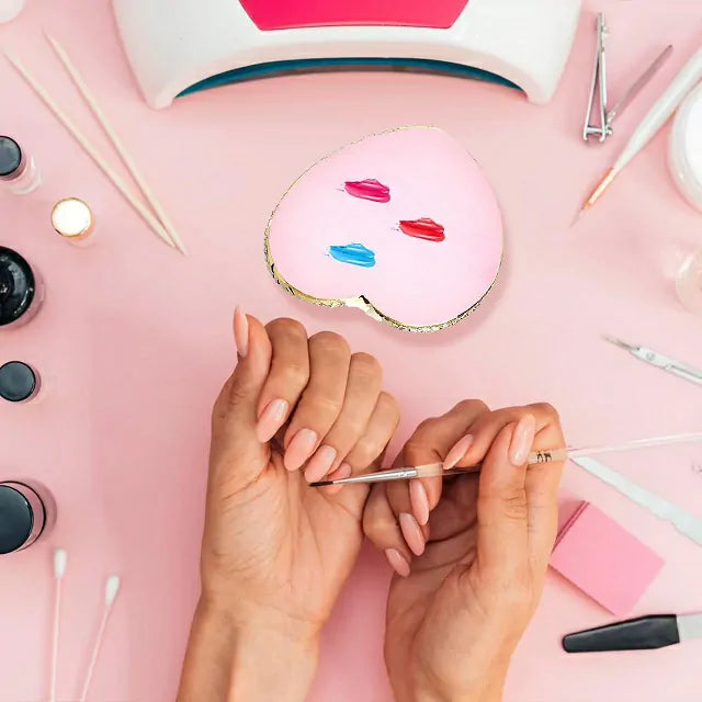 Heart Shape Nail Art Mixing Palette (Random Color)