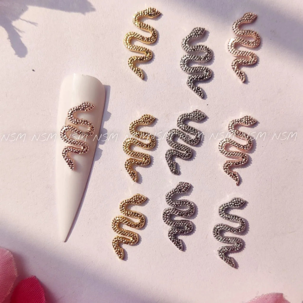 Snake Nail Art Charms / Nail Accessory / Nail Jewelry ( Pack of 10 Snakes)